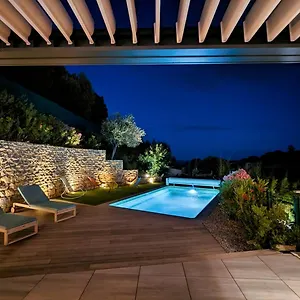Lone Star Riviera - 5 Minutes Walk To The , Carqueiranne France