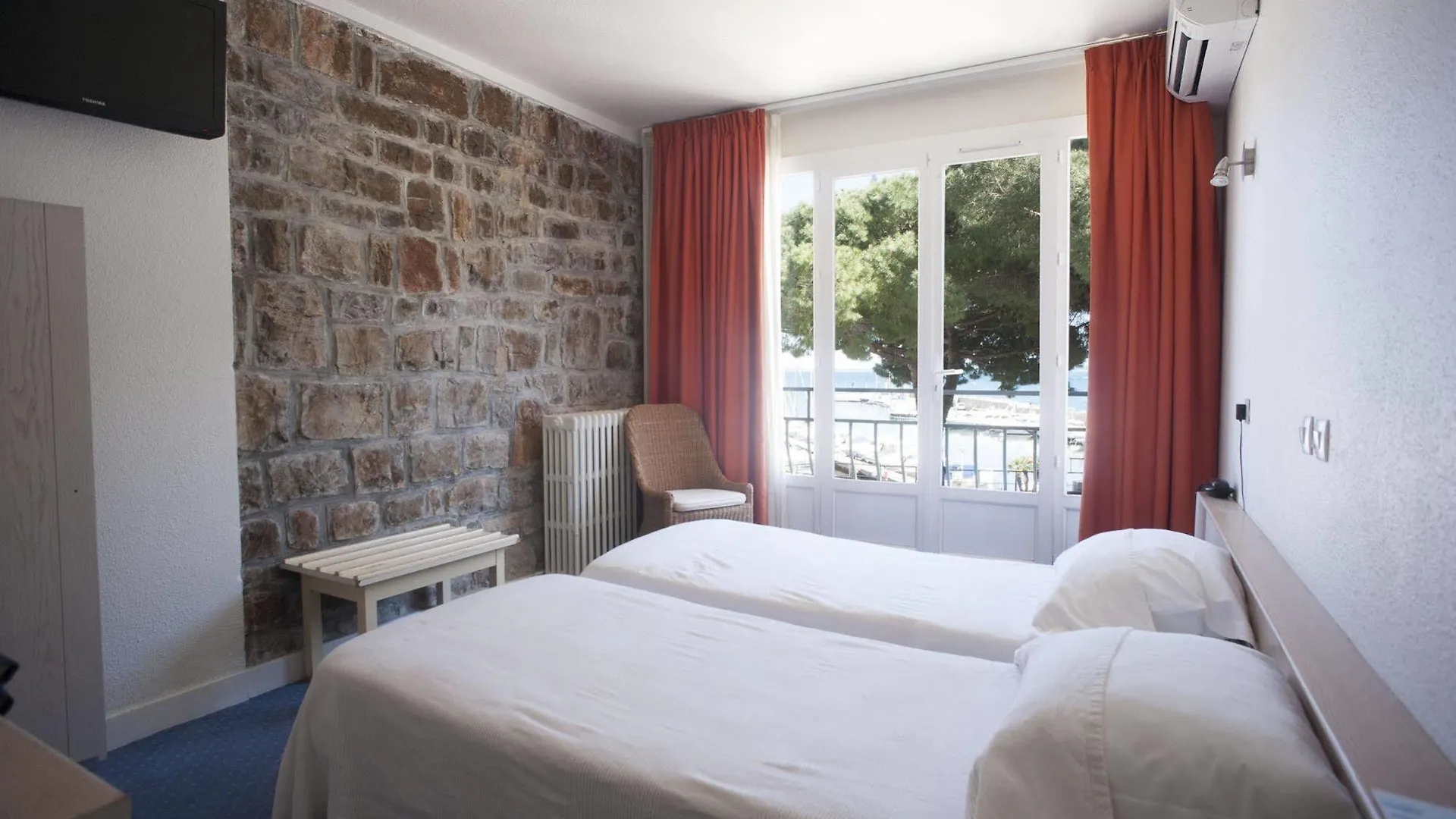 **  Hotel Le Richiardi Carqueiranne France